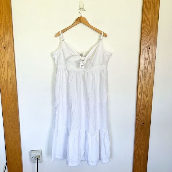 J. Crew Factory Women’s White Seersucker Tie Front Midi Dress - Picture 2 of 13